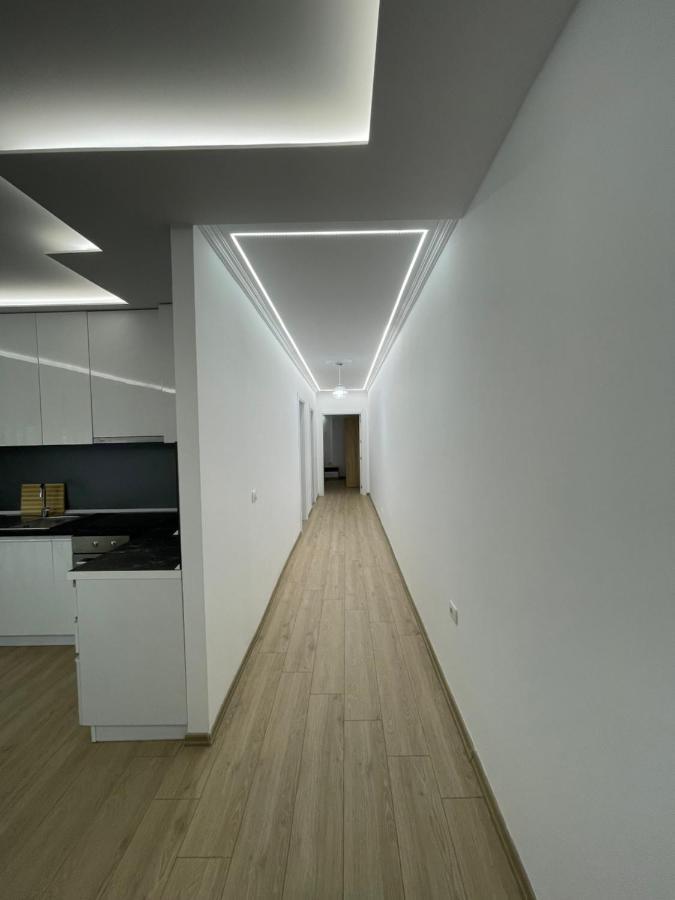 New Bazaar 2022 Apartment ติรานา ภายนอก รูปภาพ