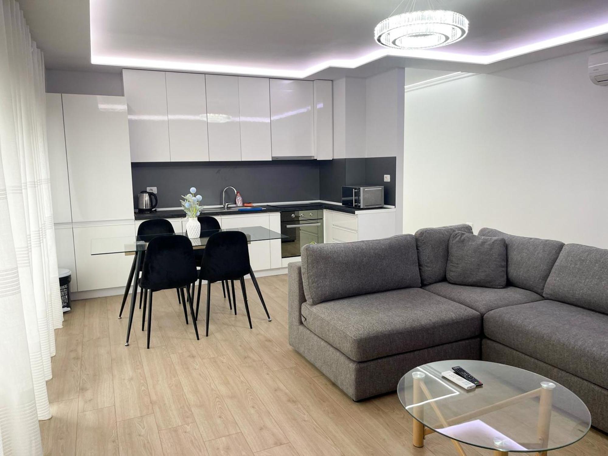 New Bazaar 2022 Apartment ติรานา ภายนอก รูปภาพ